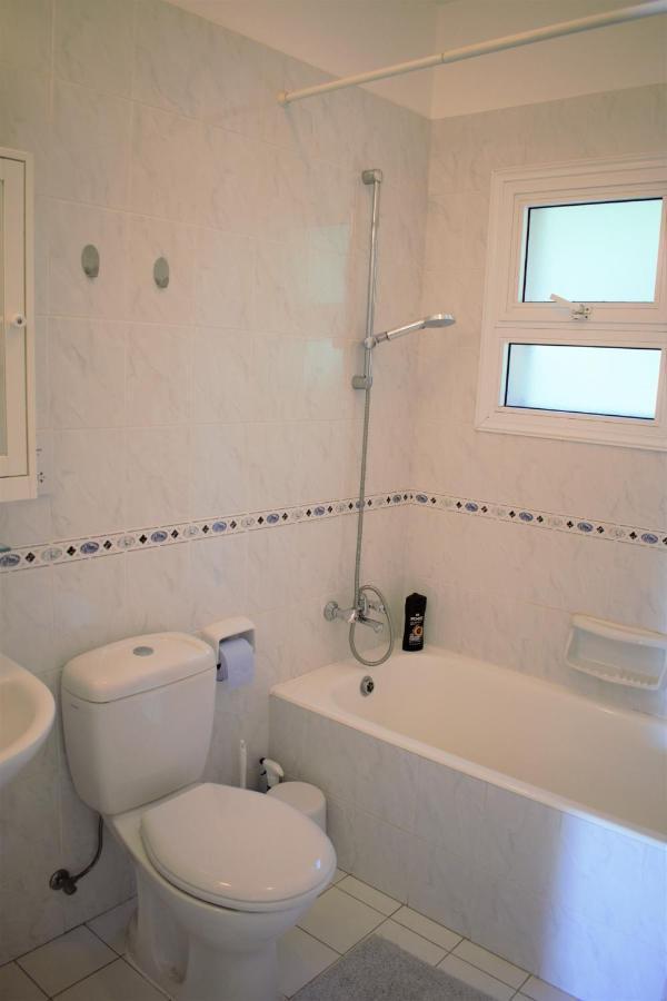 Townhouse In Paradise Gardens Пафос Екстериор снимка